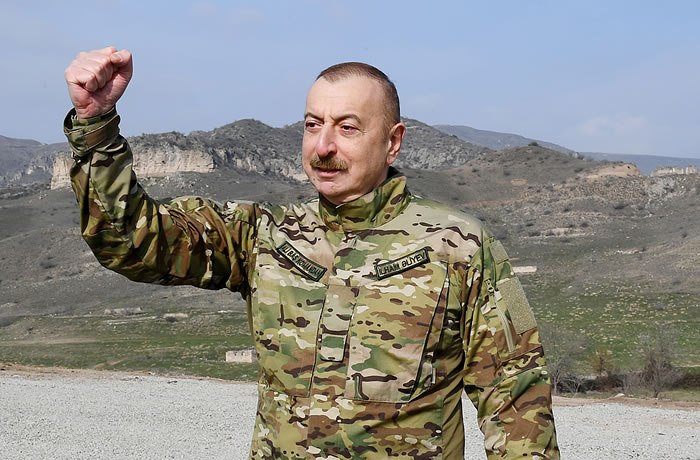 Ильхам Алиев оценил работу российских миротворцев Ильхам Алиев оценил работу российских миротворцев